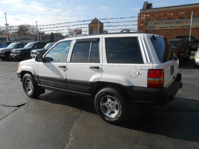 1998 Jeep Grand Cherokee Ram 3500 Diesel 2-WD