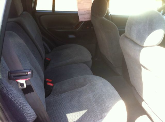 1999 Jeep Grand Cherokee Sedan 4dr