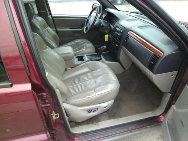 1999 Jeep Grand Cherokee LS