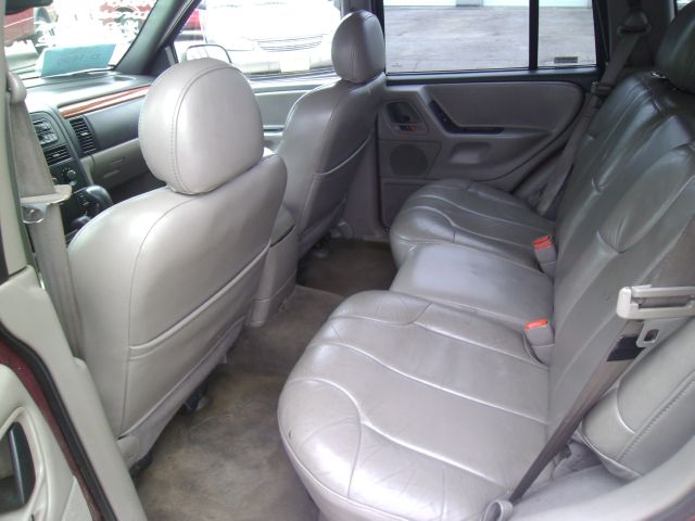 1999 Jeep Grand Cherokee LS