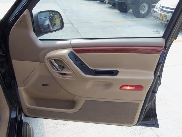 1999 Jeep Grand Cherokee SLT 25