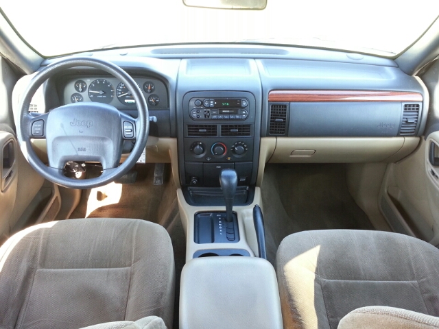 1999 Jeep Grand Cherokee LS
