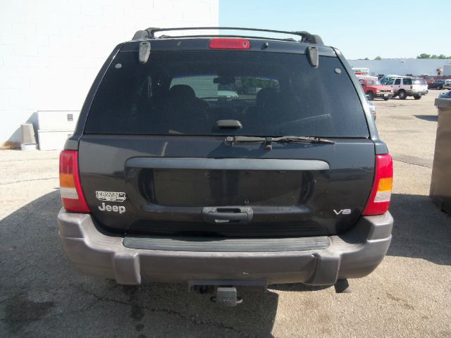 1999 Jeep Grand Cherokee LS Flex Fuel 4x4 This Is One Of Our Best Bargains