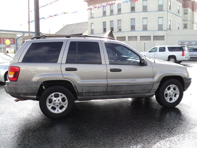 1999 Jeep Grand Cherokee LS
