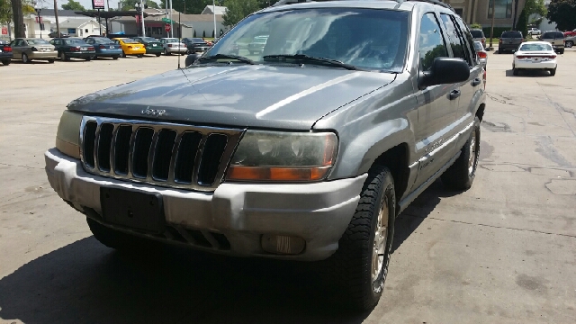 1999 Jeep Grand Cherokee LS Flex Fuel 4x4 This Is One Of Our Best Bargains