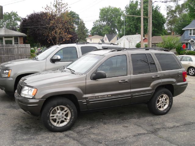 1999 Jeep Grand Cherokee Super