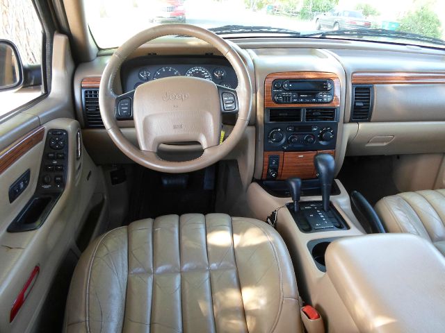 1999 Jeep Grand Cherokee Super