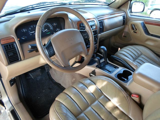 1999 Jeep Grand Cherokee Super