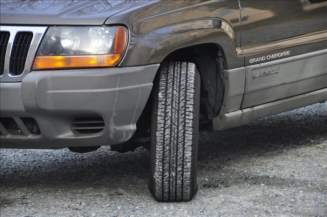 1999 Jeep Grand Cherokee LS