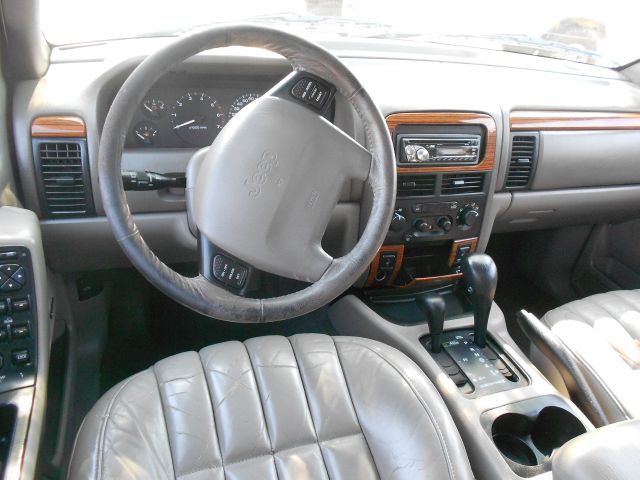 1999 Jeep Grand Cherokee Super