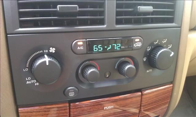 1999 Jeep Grand Cherokee SLT 25