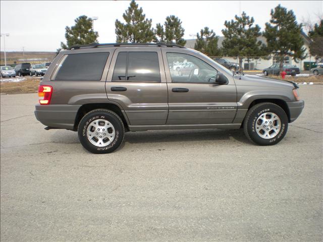 2000 Jeep Grand Cherokee LS