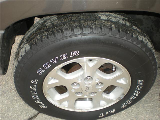 2000 Jeep Grand Cherokee LS