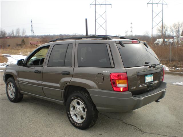2000 Jeep Grand Cherokee LS