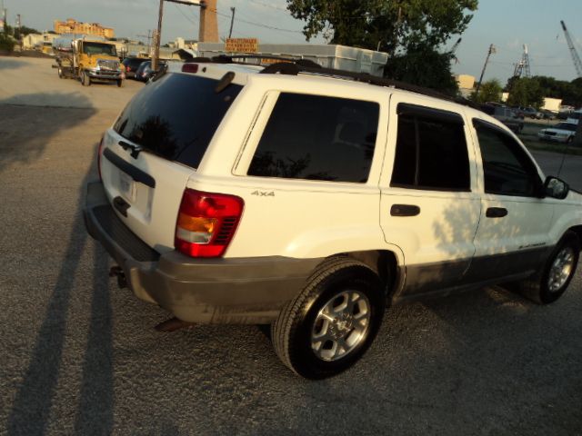2000 Jeep Grand Cherokee LOW Miles NICE 4door Sedan