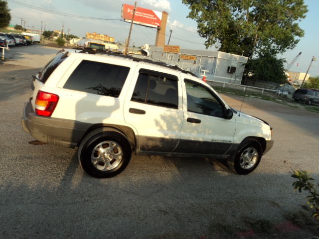 2000 Jeep Grand Cherokee LOW Miles NICE 4door Sedan