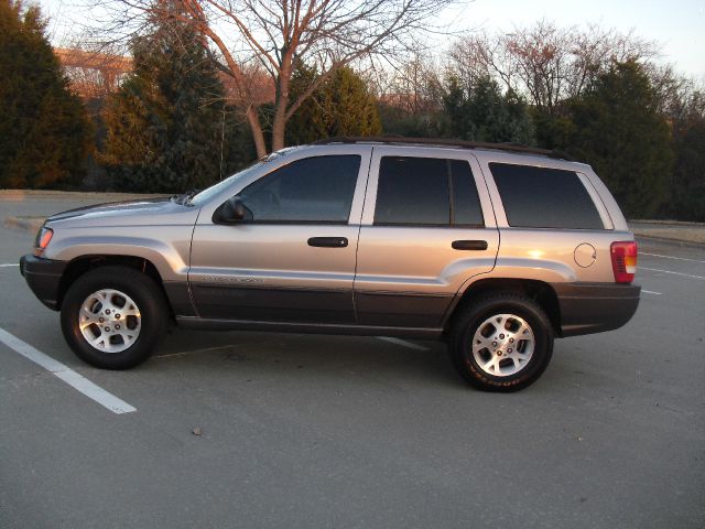 2001 Jeep Grand Cherokee Sedan 4dr