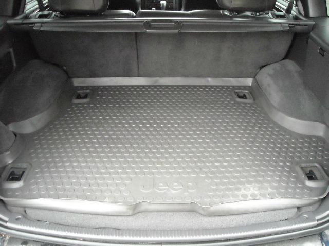 2001 Jeep Grand Cherokee Super