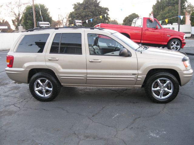 2001 Jeep Grand Cherokee Super