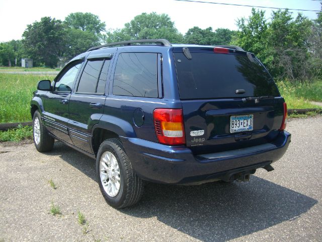 2002 Jeep Grand Cherokee Super