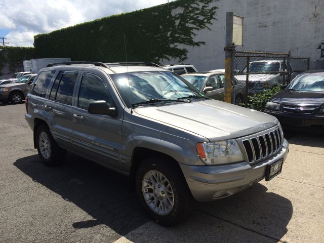 2002 Jeep Grand Cherokee C1500 Scottsdale