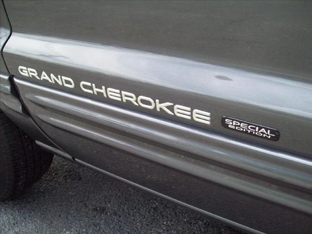 2002 Jeep Grand Cherokee LS