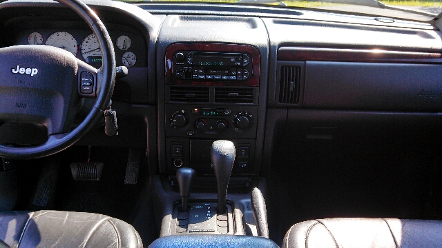 2002 Jeep Grand Cherokee Super