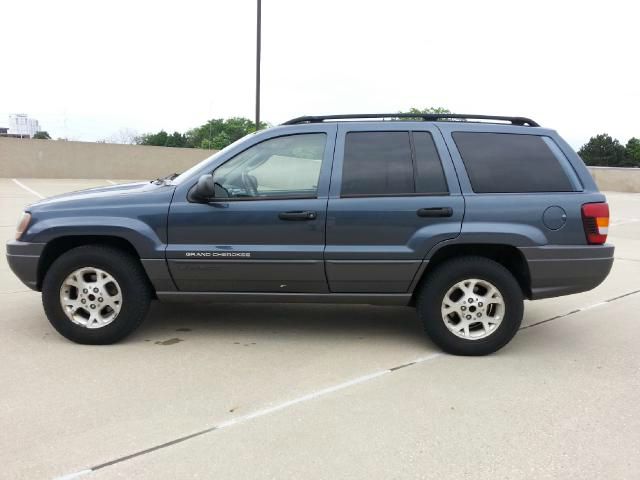2002 Jeep Grand Cherokee Elk Conversion Van