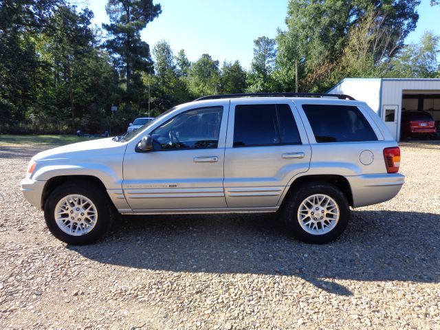 2002 Jeep Grand Cherokee Super
