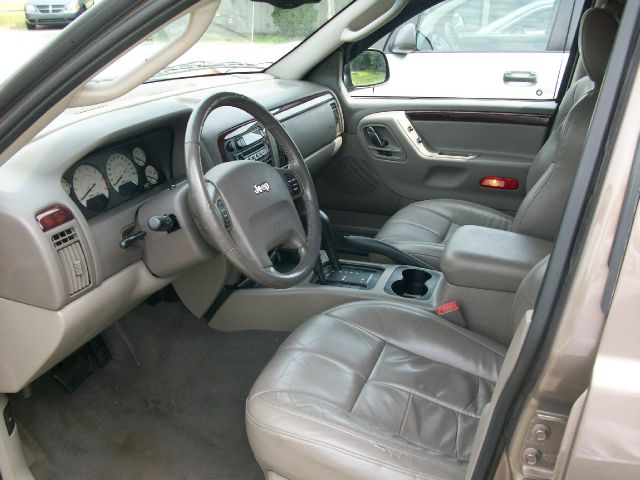 2002 Jeep Grand Cherokee Super