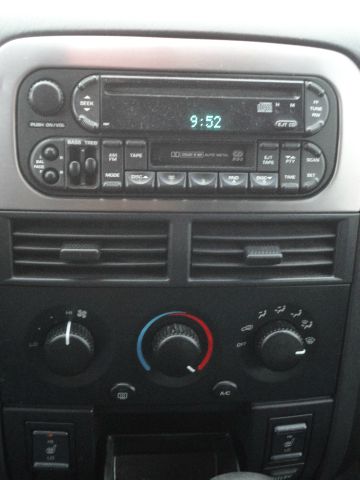 2002 Jeep Grand Cherokee LS