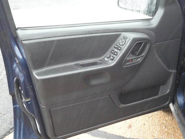 2002 Jeep Grand Cherokee LS