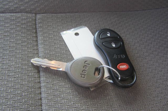 2002 Jeep Grand Cherokee Elk Conversion Van