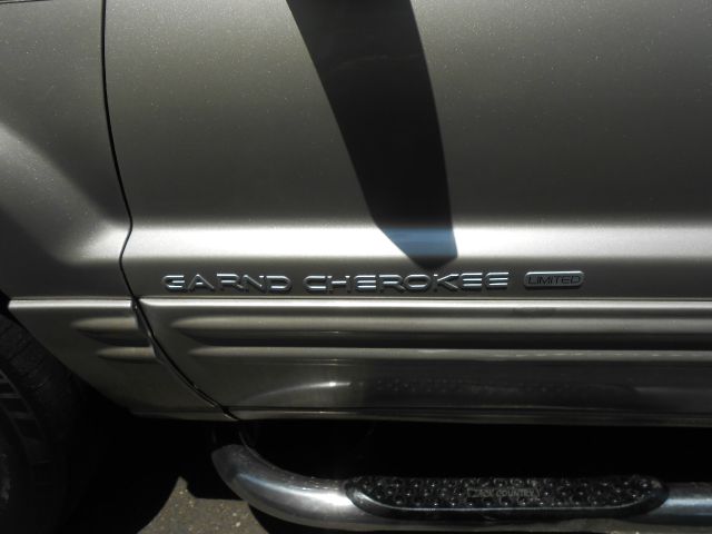 2003 Jeep Grand Cherokee Super