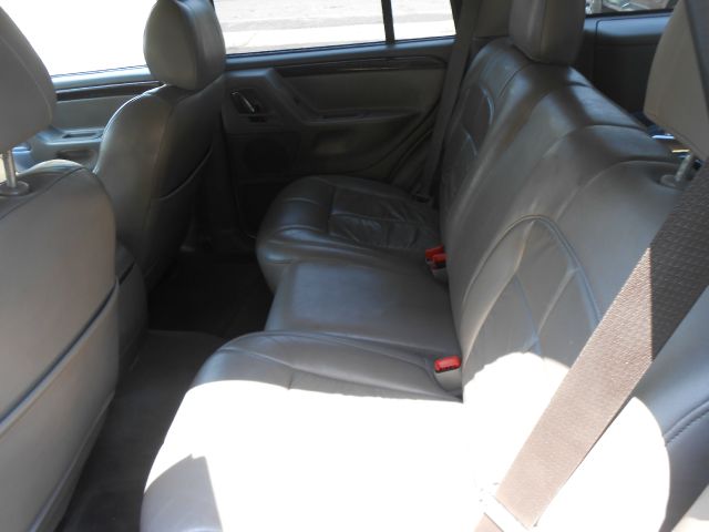 2003 Jeep Grand Cherokee Super