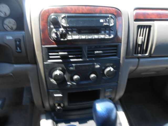 2003 Jeep Grand Cherokee Super