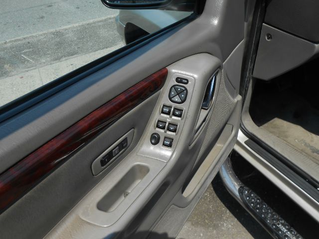 2003 Jeep Grand Cherokee Super