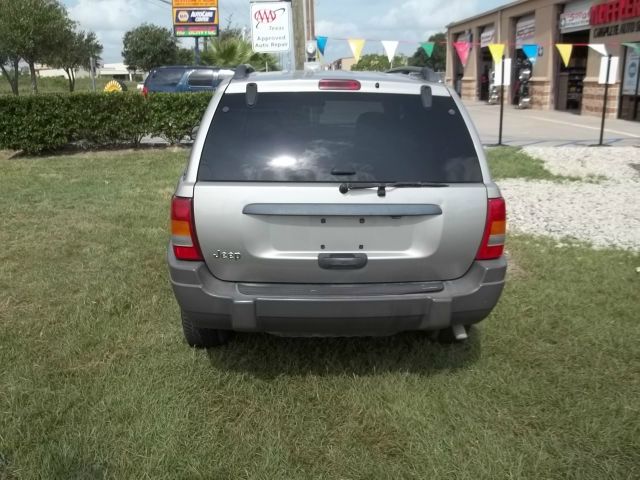 2003 Jeep Grand Cherokee Sedan 4dr