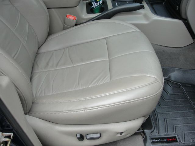 2003 Jeep Grand Cherokee Super