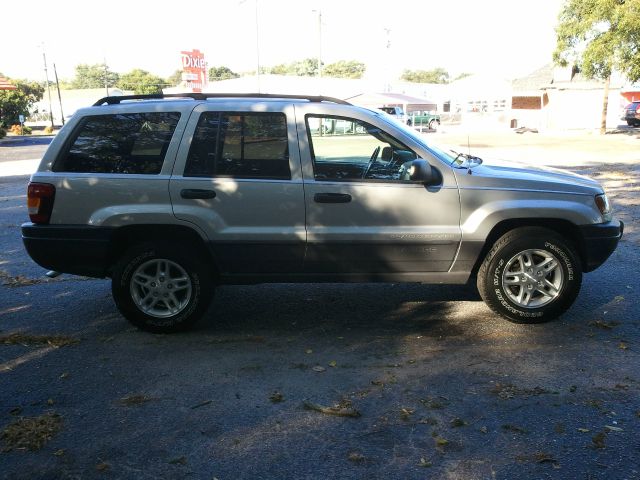 2003 Jeep Grand Cherokee Sedan 4dr