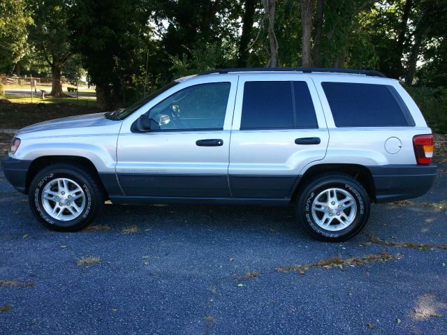 2003 Jeep Grand Cherokee Sedan 4dr