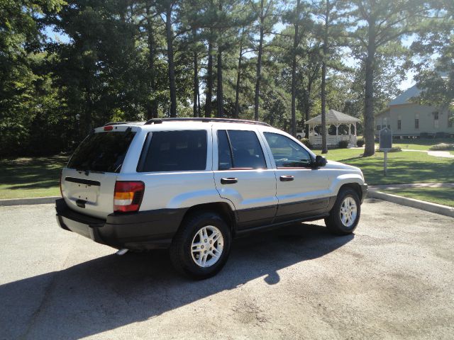 2003 Jeep Grand Cherokee Sedan 4dr