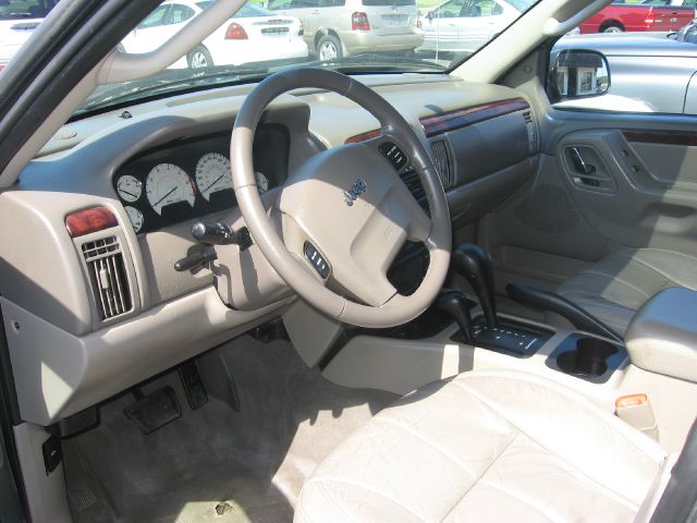 2003 Jeep Grand Cherokee Super