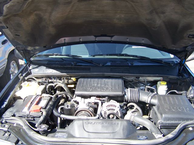 2004 Jeep Grand Cherokee LS