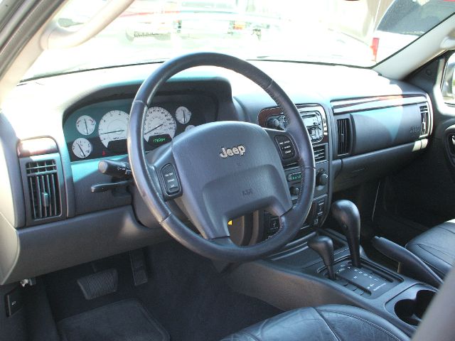 2004 Jeep Grand Cherokee Super