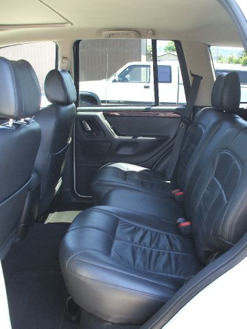 2004 Jeep Grand Cherokee Super