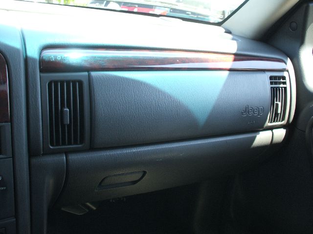 2004 Jeep Grand Cherokee Super