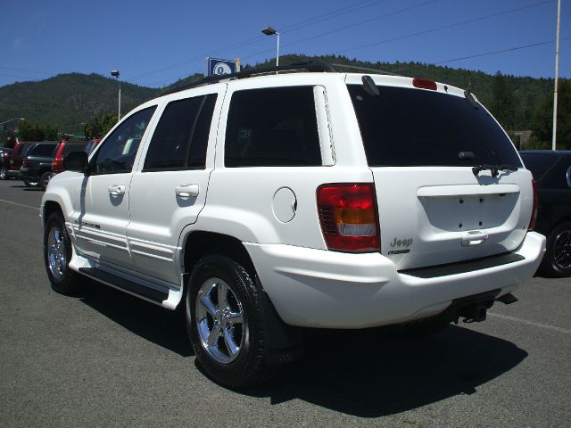 2004 Jeep Grand Cherokee Super