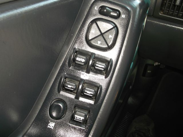 2004 Jeep Grand Cherokee LT Tv-dvdleathersunroof3rowcarfax Available