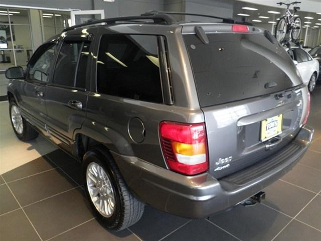 2004 Jeep Grand Cherokee SLT 25